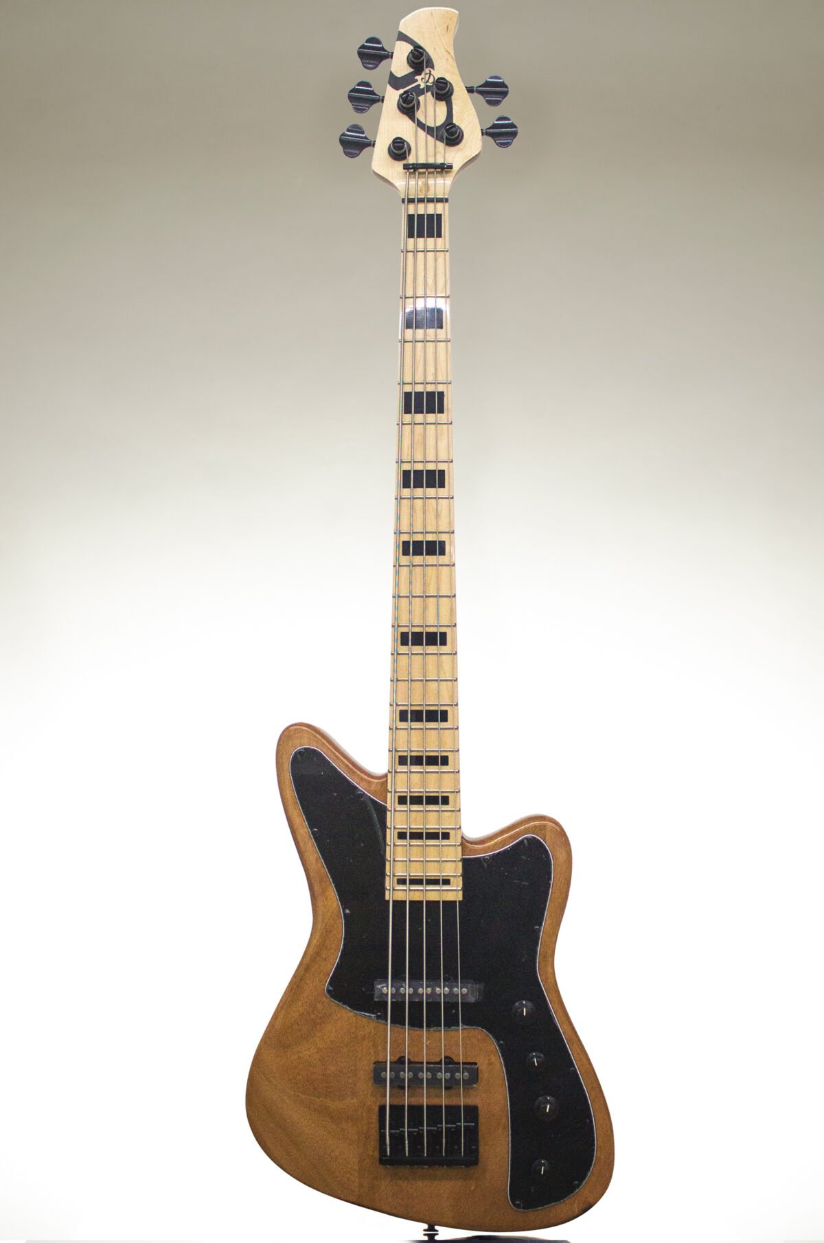 D&D PAUL YAP BASS GUITAR 5 String - (Signature Model) - Image 3