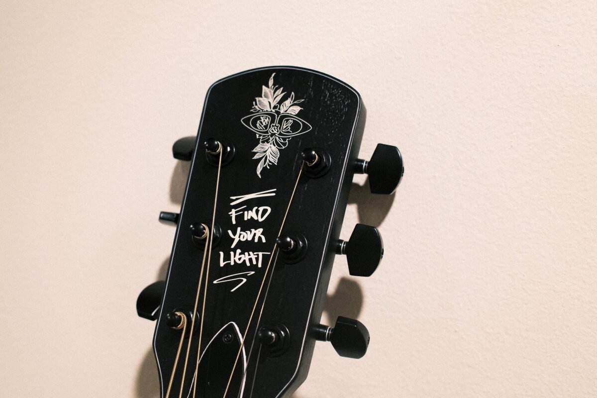 D&D LIGHT BRINGER ACOUSTIC GUITAR BLACK - Image 5